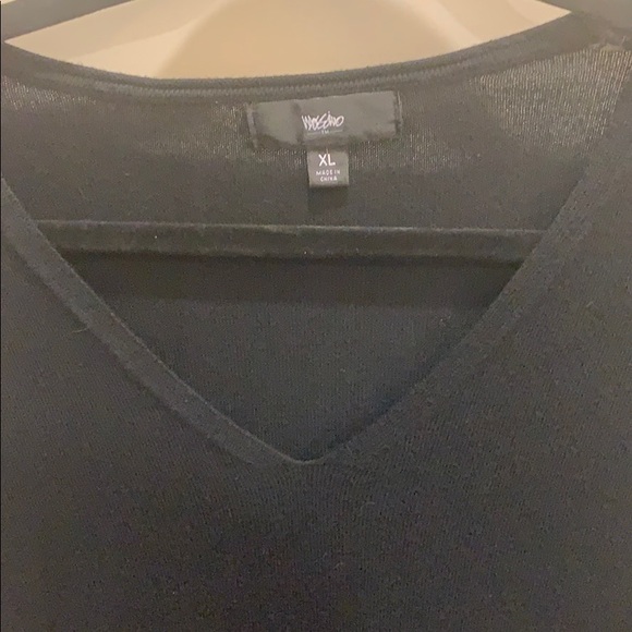 Black sweater - Picture 5 of 5